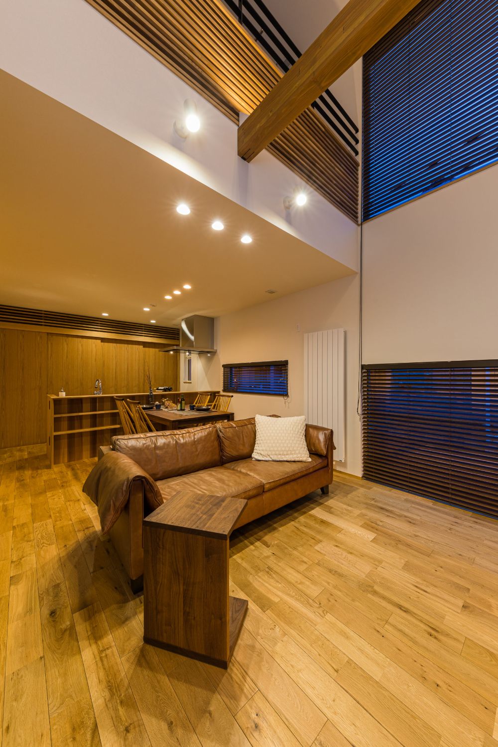 テラスのあるコの字の家